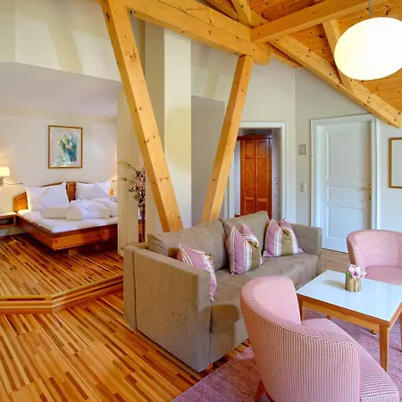 & Fuerberg Hotel Sankt Gilgen