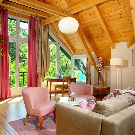 Hotel & Fuerberg 3*