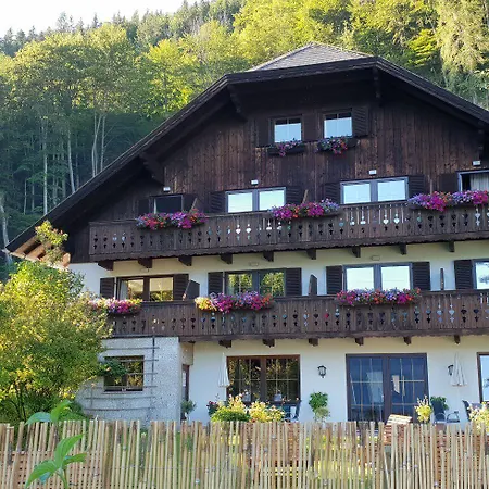& Fuerberg Hotel Sankt Gilgen