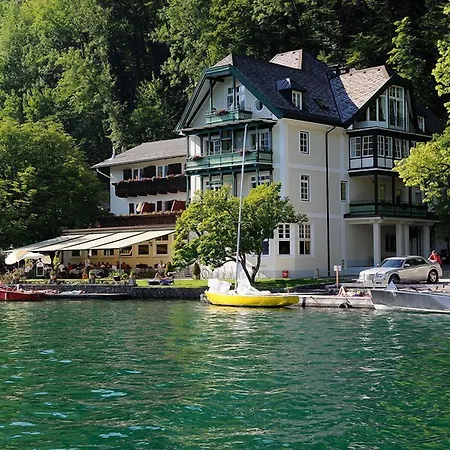 Hotel & Fuerberg Sankt Gilgen