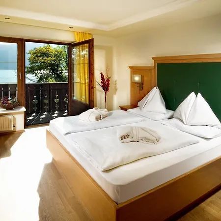 Hotel & Fuerberg Sankt Gilgen